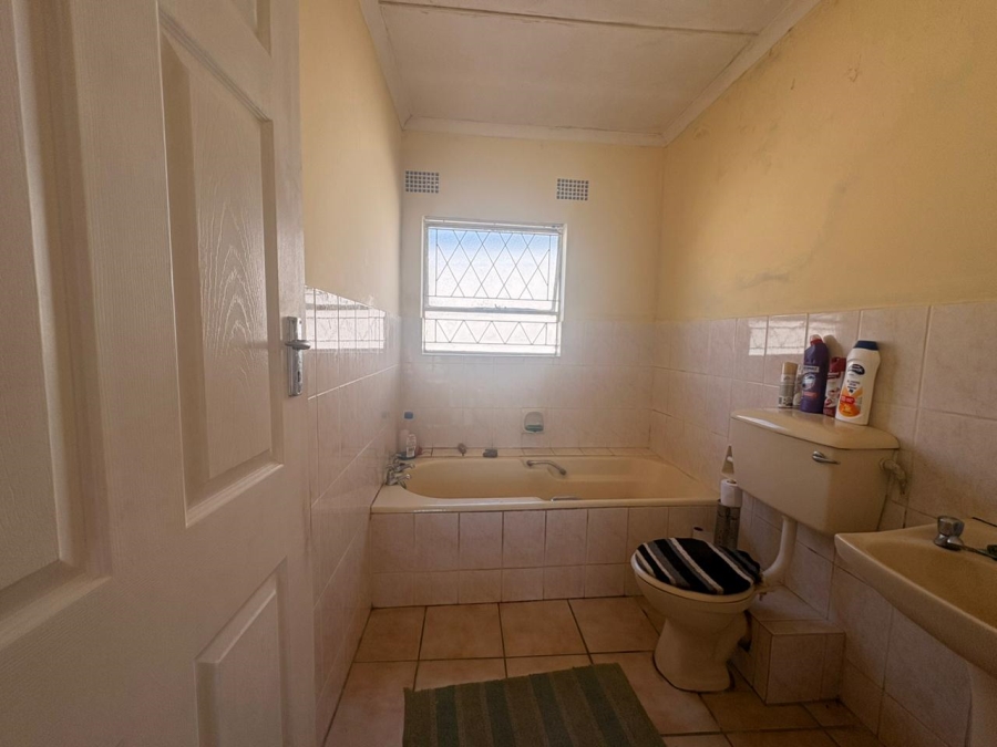 5 Bedroom Property for Sale in Dorchester Heights Eastern Cape